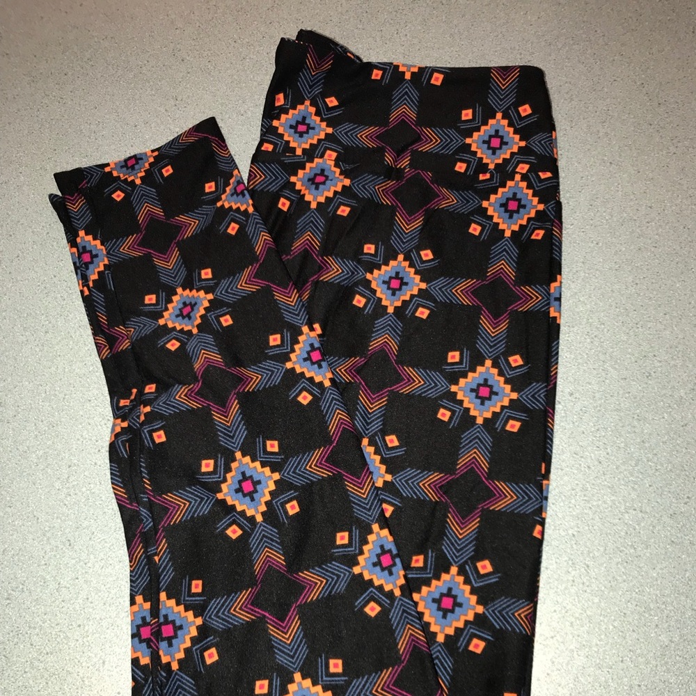 New in bag TC LuLaRoe leggings! BUNDLE & $AVE